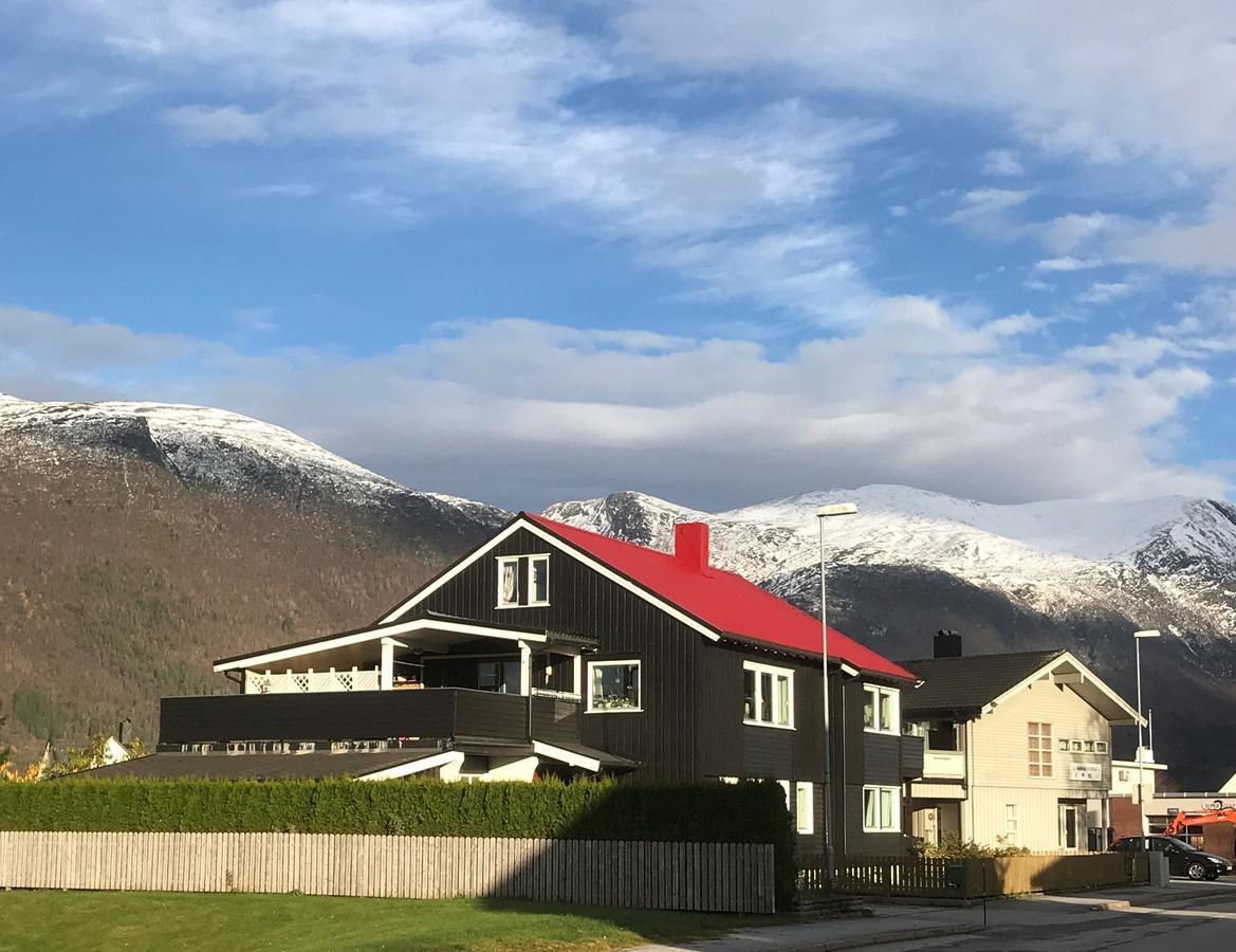 Villa Åndalsnes Extérieur photo