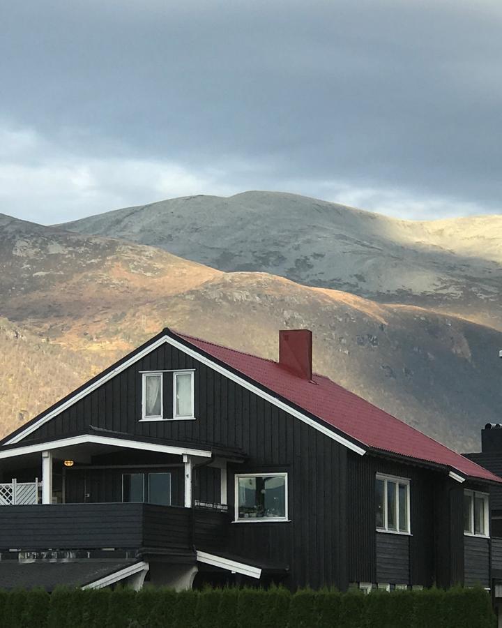 Villa Åndalsnes Extérieur photo